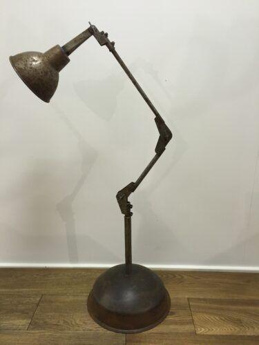 Cottingham Lamp